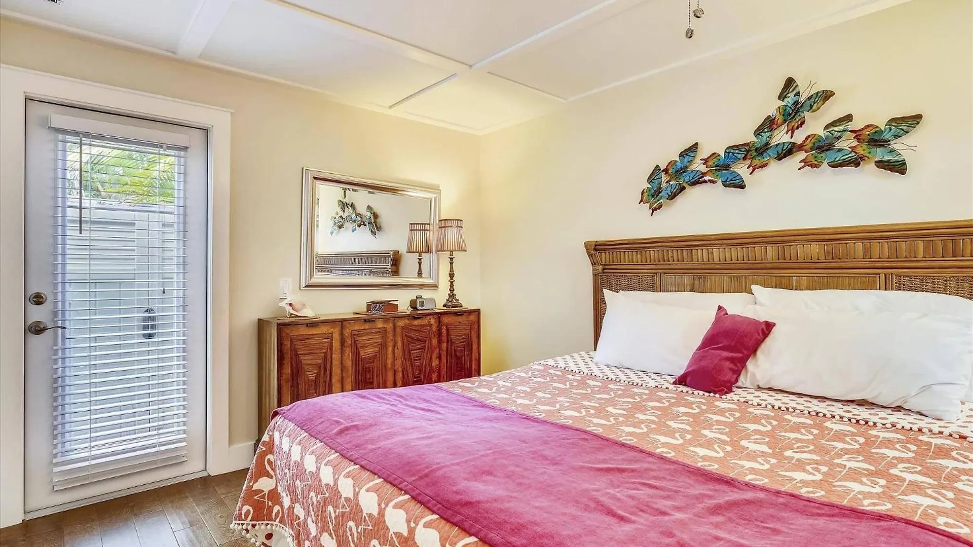 Holiday home Paradise Palms: Beachside Getaway with Outdoor Living Key West